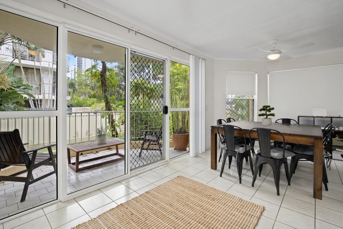 3/166 Surf Parade, Broadbeach QLD 4218, Image 2