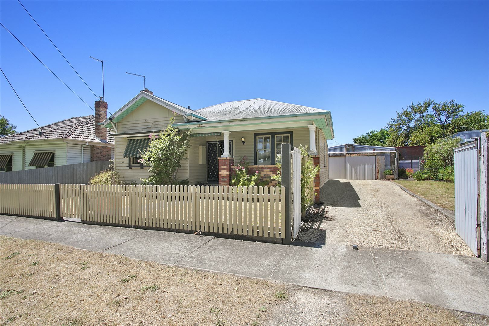305 Dawson Street South, Ballarat Central Property History & Address