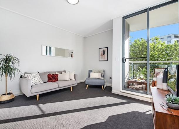 2/27 Bennelong Parkway, Wentworth Point NSW 2127