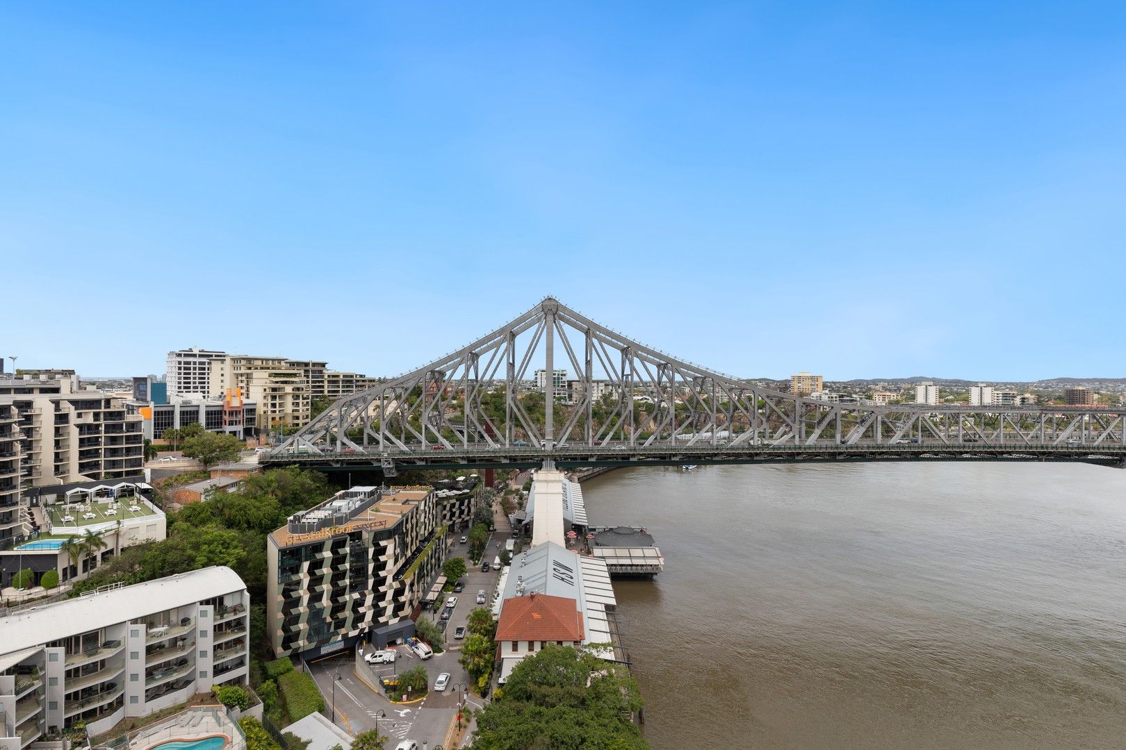 2 bedrooms Apartment / Unit / Flat in 122/82 Boundary Street BRISBANE CITY QLD, 4000