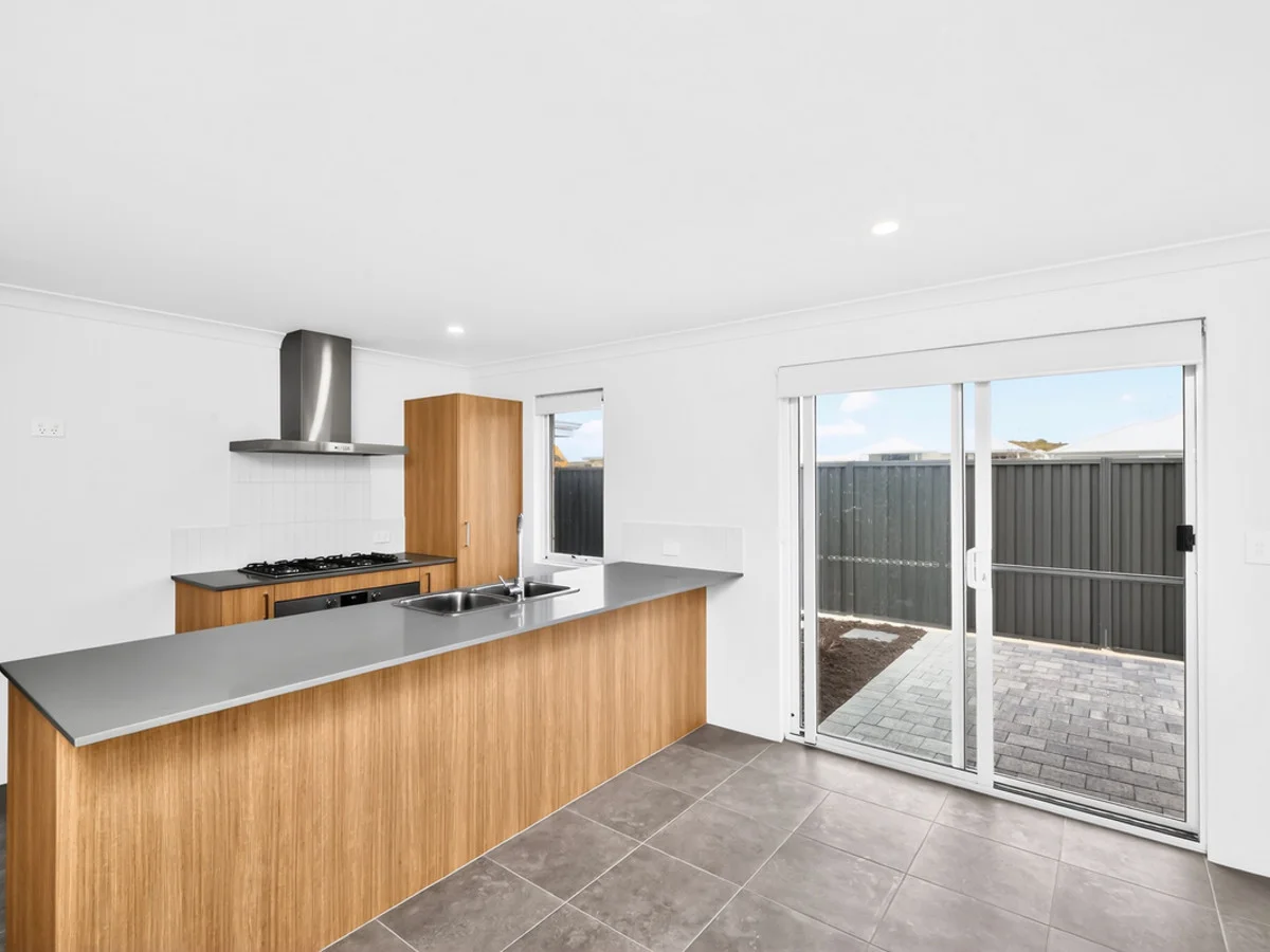 Additional image 8 of 1A Chestnut Way, Eglinton WA 6034