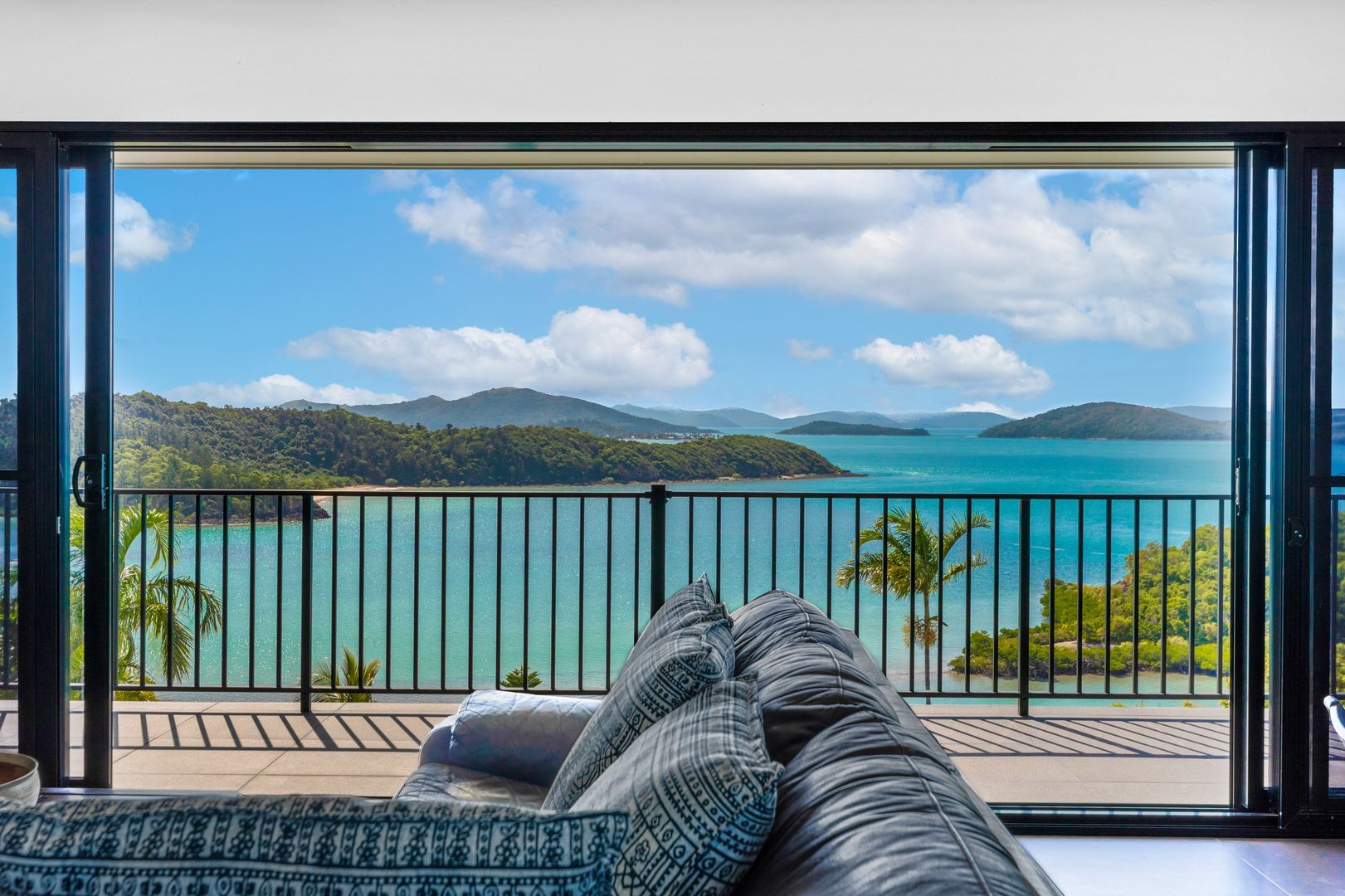 43 Harbour Avenue, Shute Harbour QLD 4802, Image 1