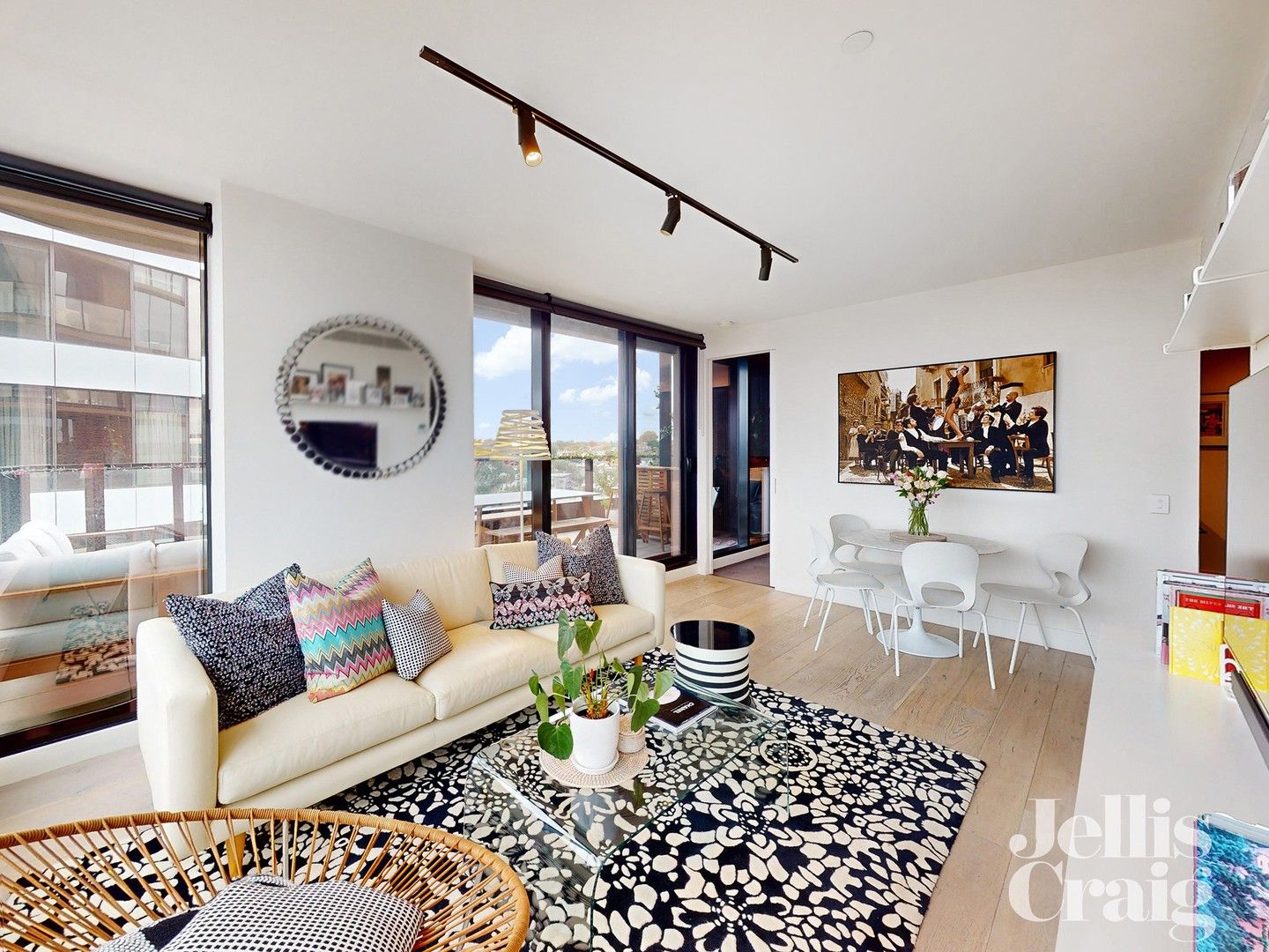 2 bedrooms Apartment / Unit / Flat in 802/1 Porter Street HAWTHORN EAST VIC, 3123