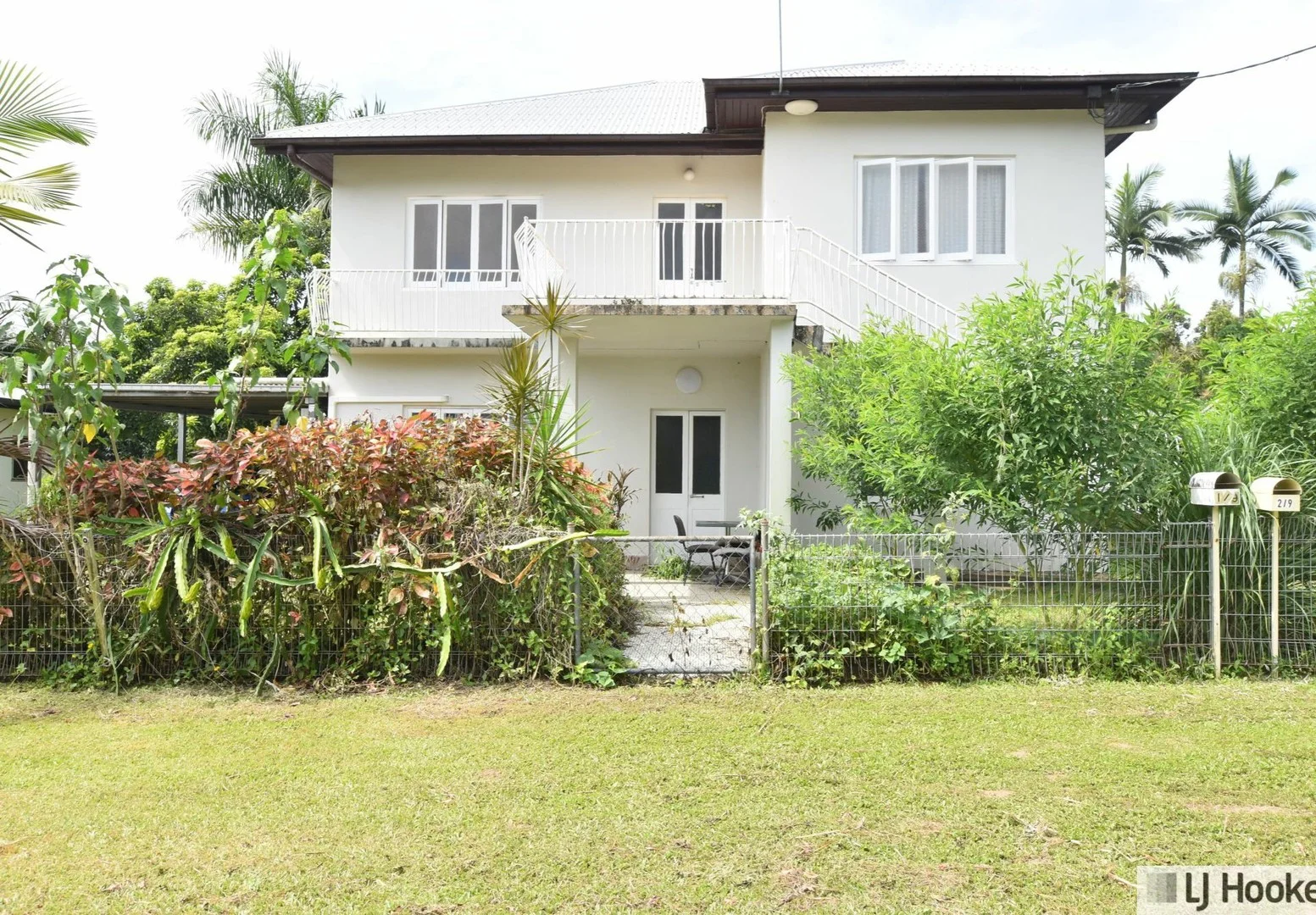 1 & 2/9 Thurles Street, Tully QLD 4854