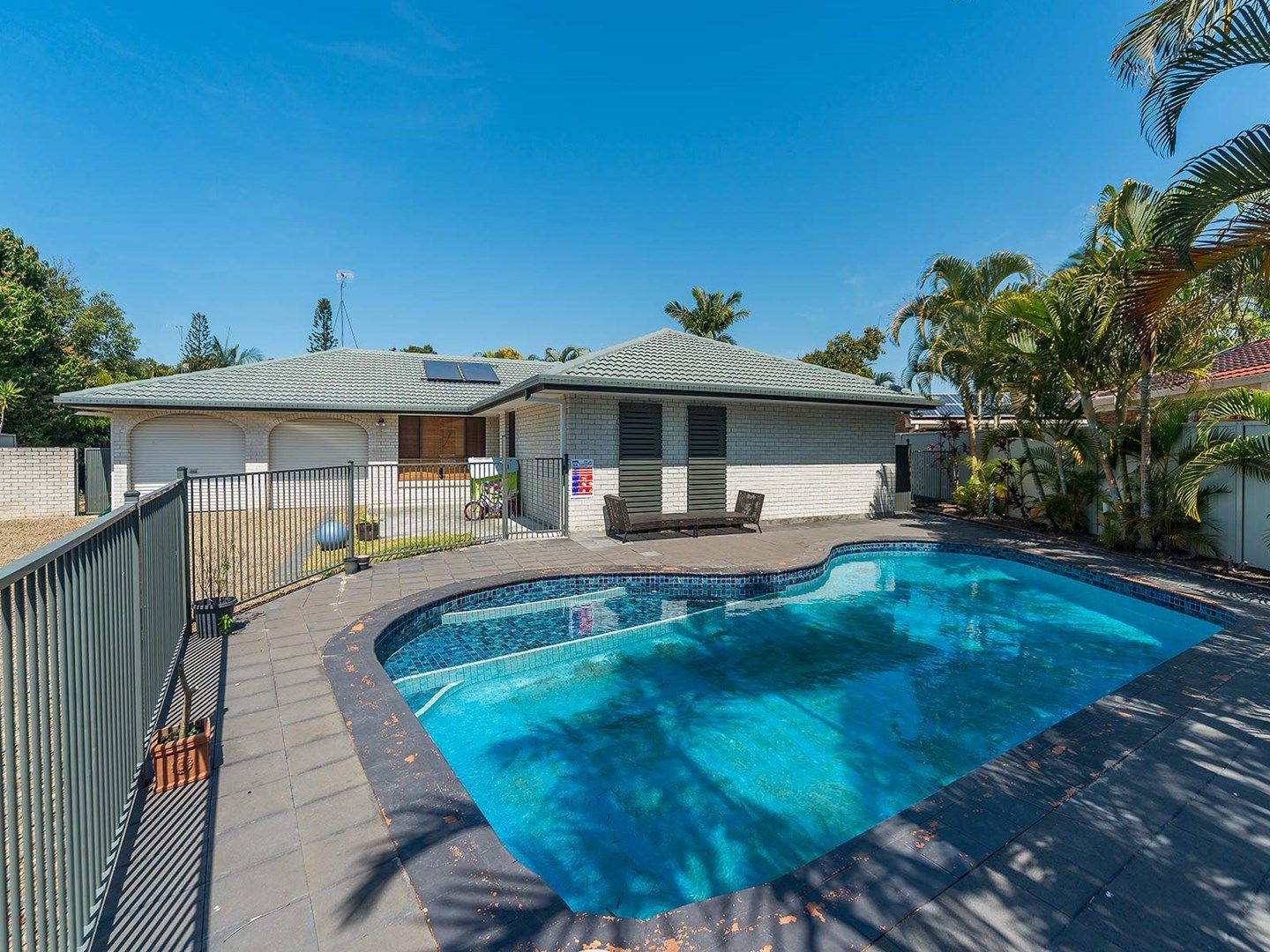 4 Pedder Place, Coombabah QLD 4216, Image 0