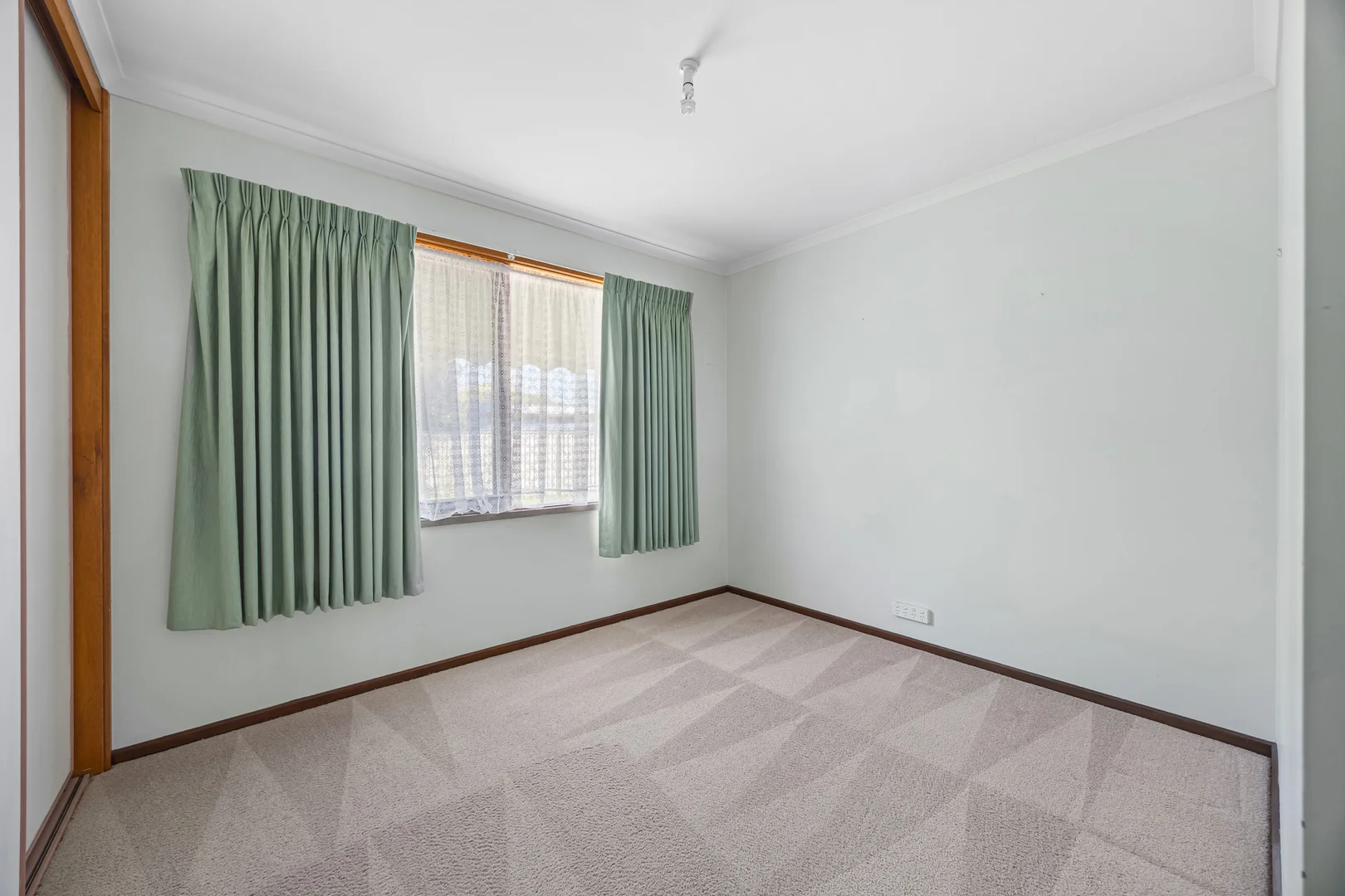 Additional image 7 of 4 Cook Close, Sebastopol VIC 3356