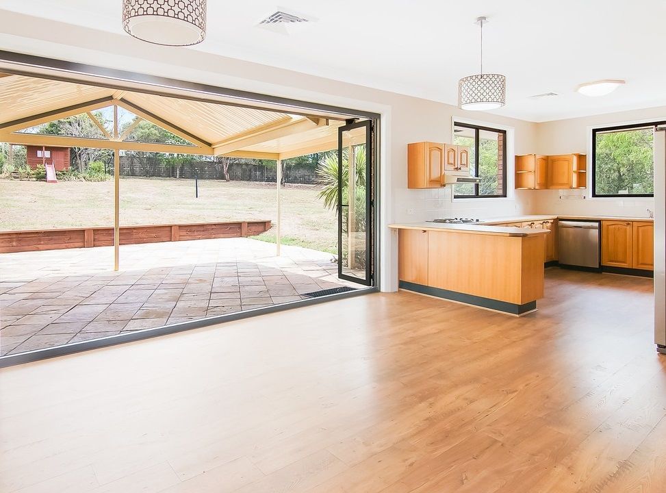 5 bedrooms House in 6 Alex Place BAULKHAM HILLS NSW, 2153