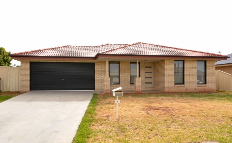 5 Franco Drive, Griffith NSW 2680, Image 0