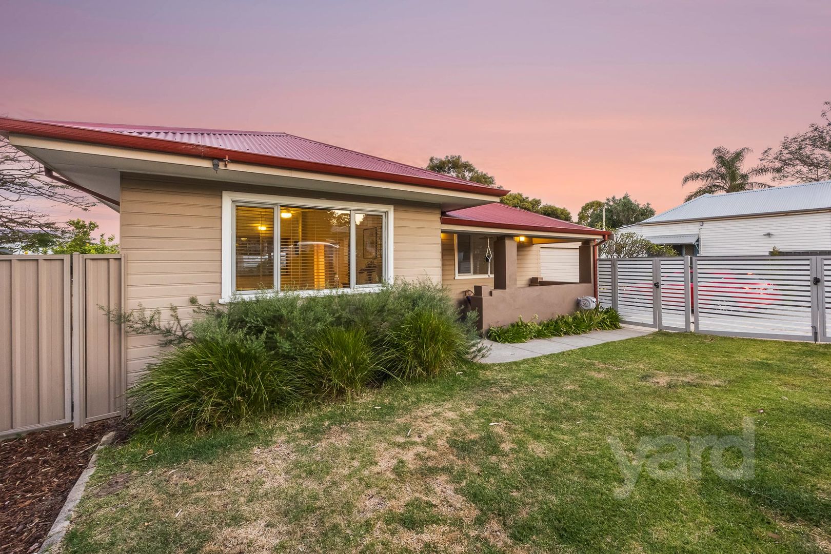 26 Carrington Street, Palmyra WA 6157, Image 2