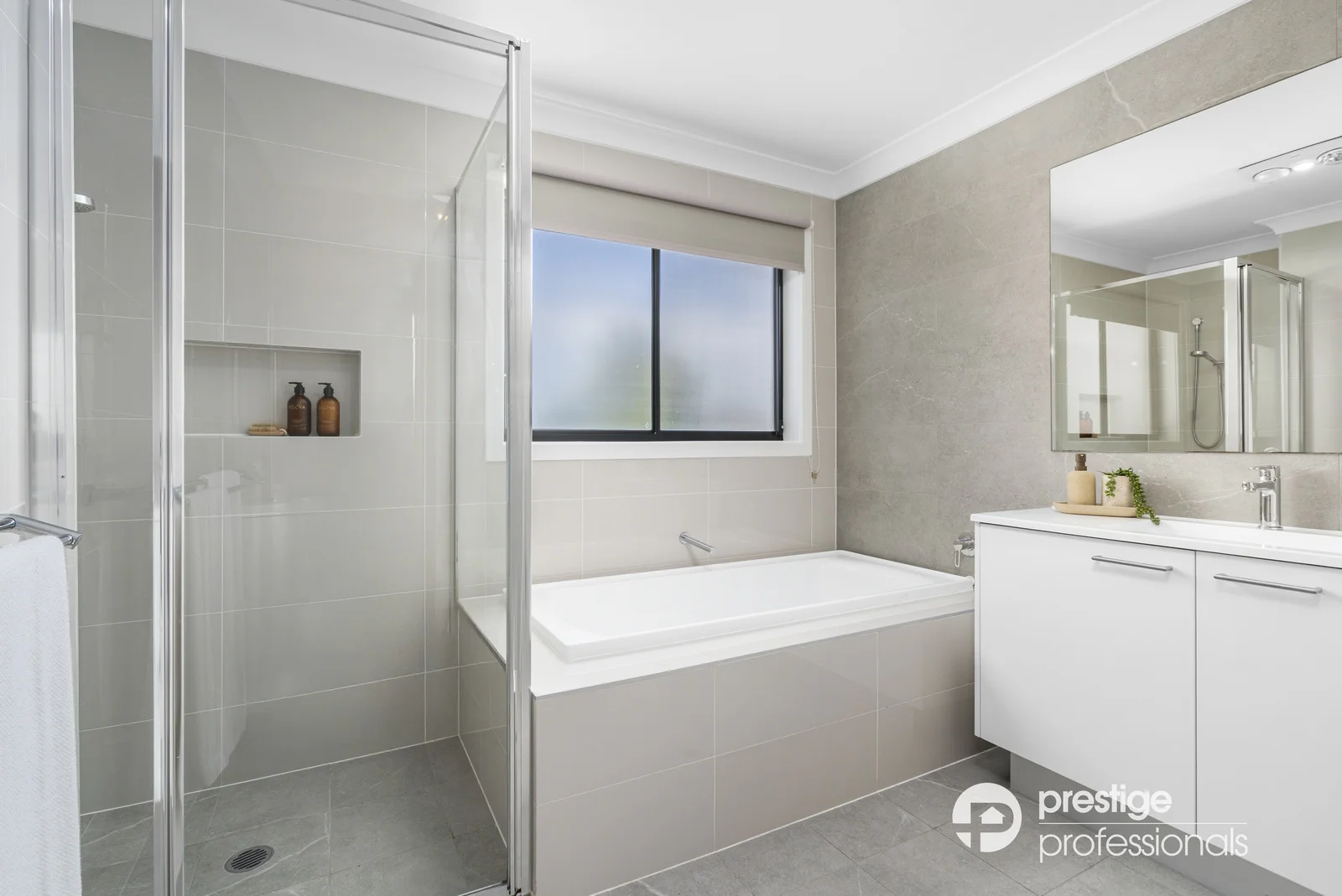 Additional image 10 of 29 Greenview Drive, Moorebank NSW 2170