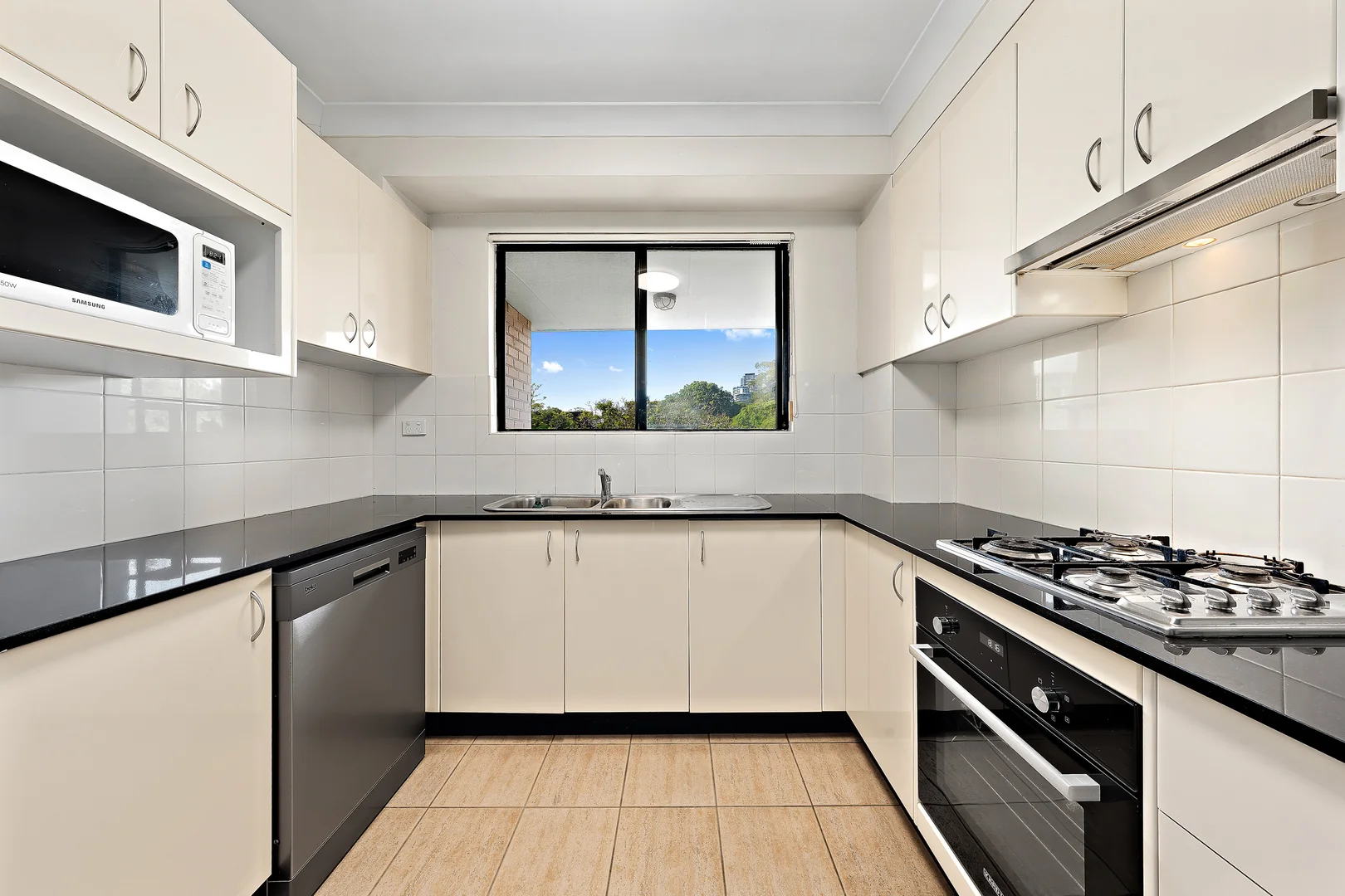 Additional image 4 of 15/2-14 Pacific Highway (enter via Corona Ave), Roseville NSW 2069