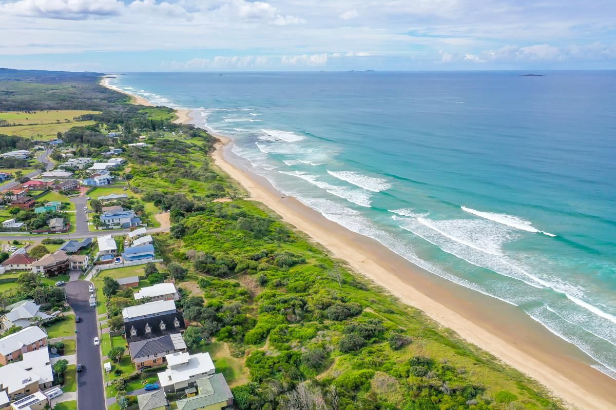 13 Pipeclay Close, Corindi Beach NSW 2456 House For Rent 1400