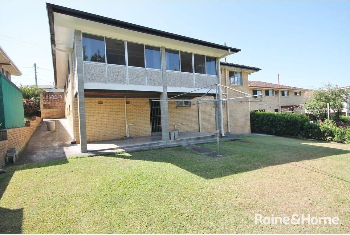 82 Capella Street, Coorparoo QLD 4151 House For Rent 720 Domain