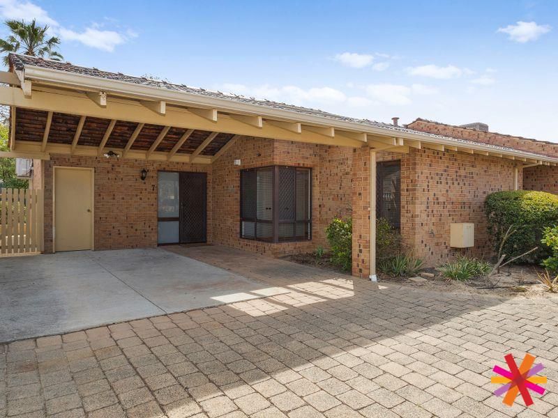 3 bedrooms Villa in 7/45 Park Street COMO WA, 6152