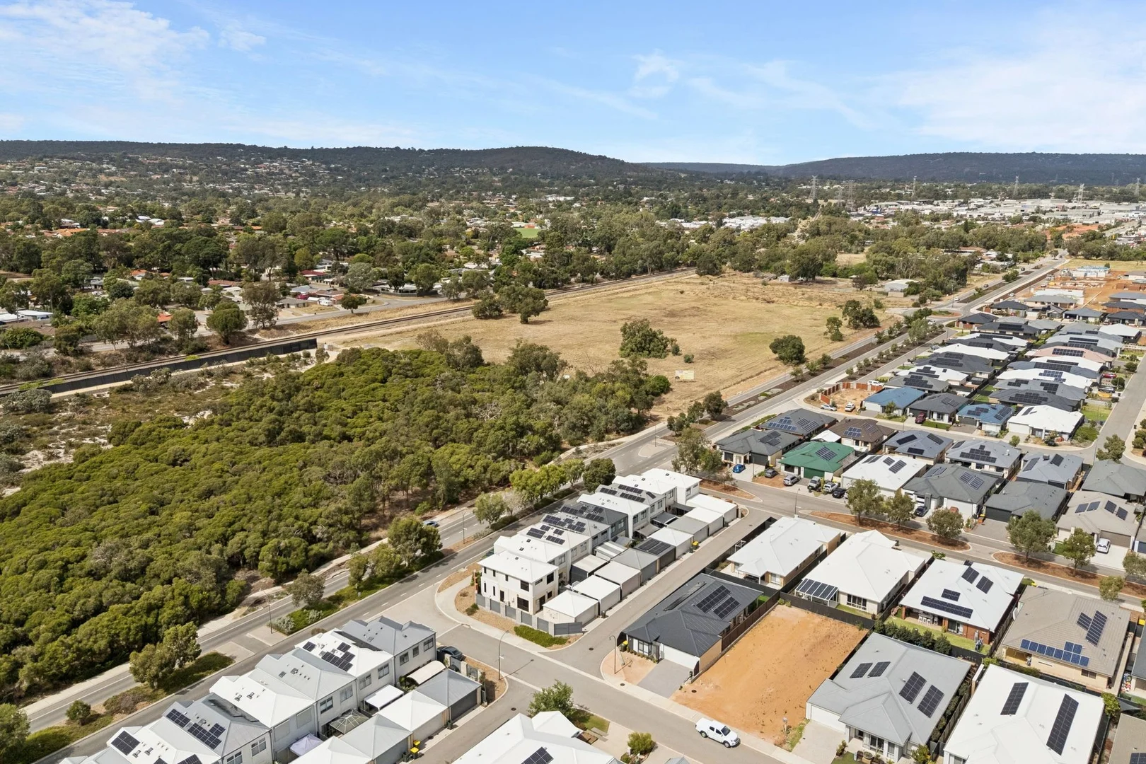 Additional image 26 of 577 Farrall Road, Midvale WA 6056