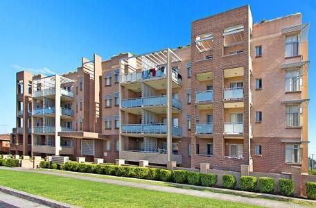 2 bedrooms Apartment / Unit / Flat in 39/8-18 Wallace Street BLACKTOWN NSW, 2148