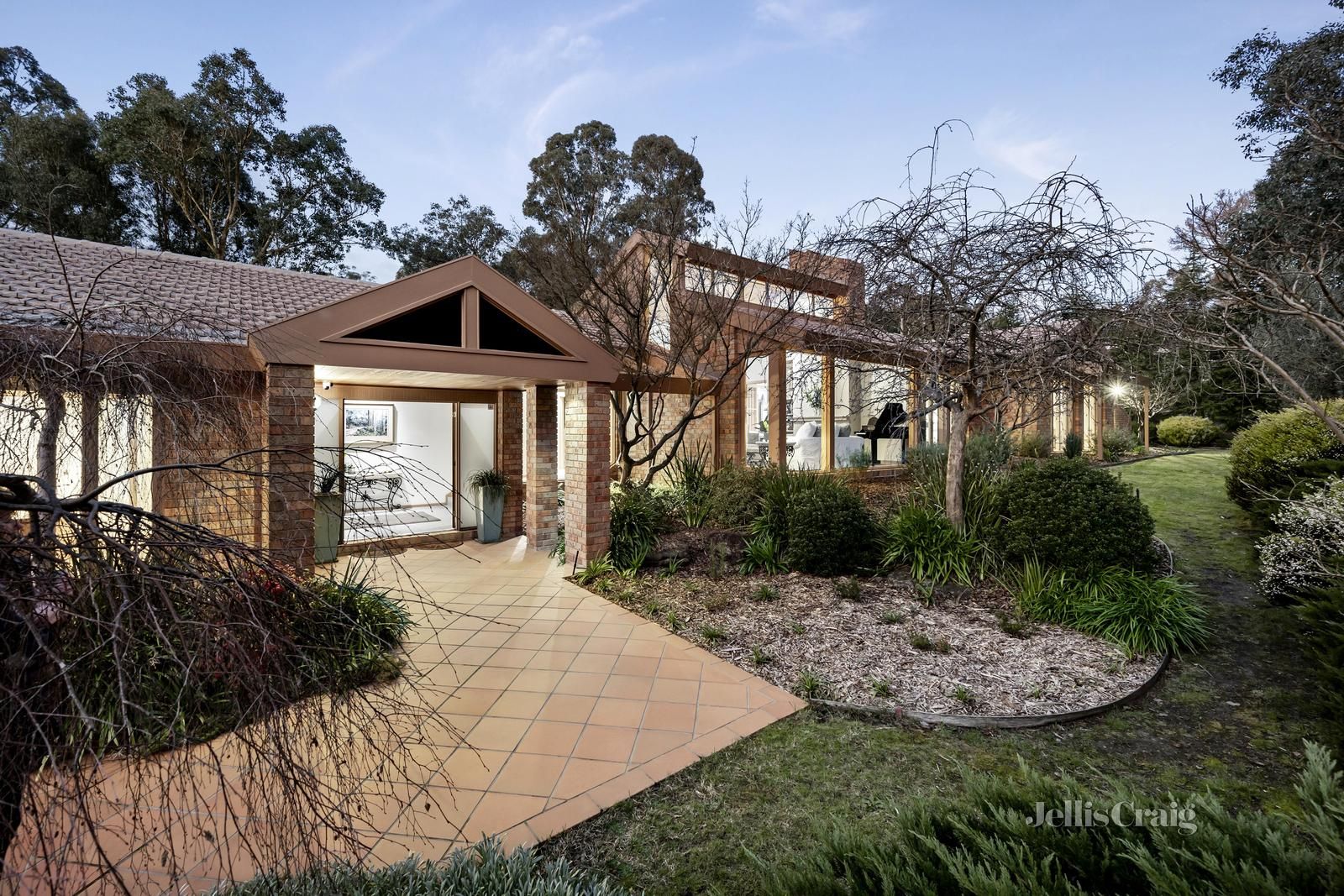 35 Oakland Drive, Warrandyte VIC 3113, Image 1