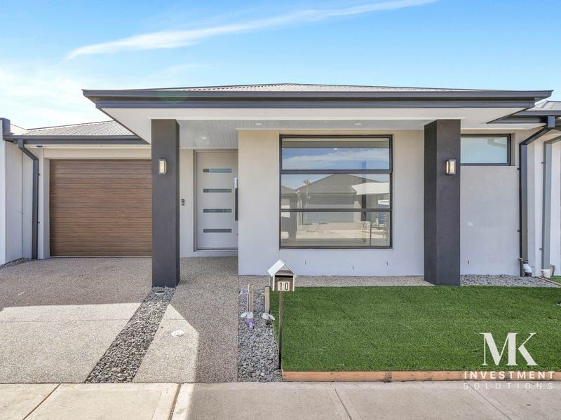 3 bedrooms House in 10 Viola Drive DONNYBROOK VIC, 3064