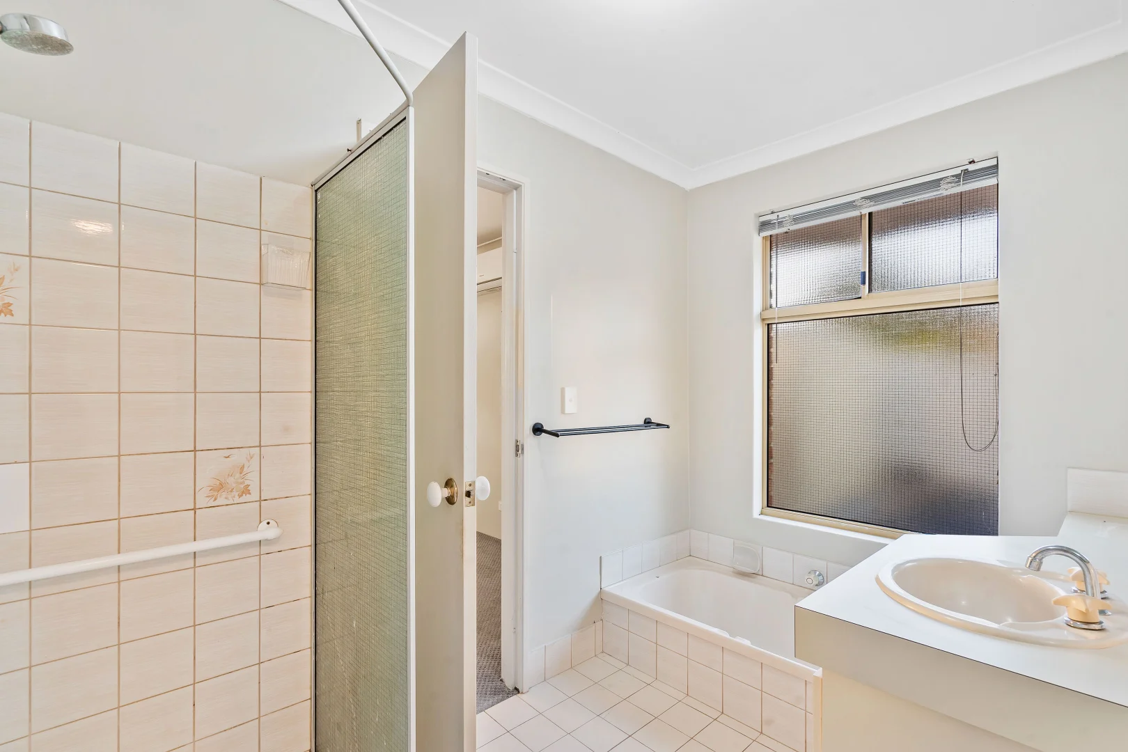 Additional image 15 of 5A Honeysuckle Ramble, Halls Head WA 6210