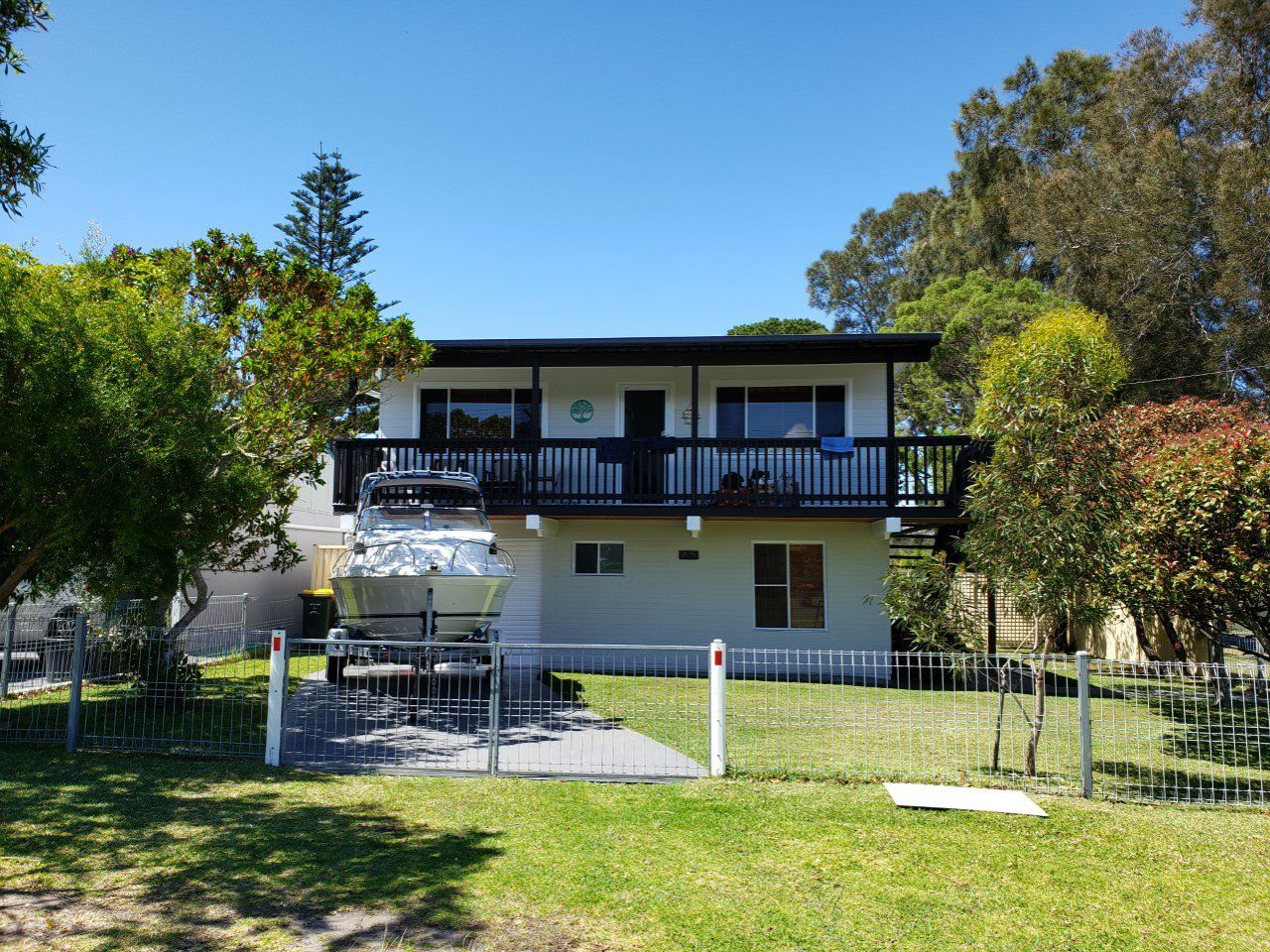 26 Lyons Road, Sussex Inlet NSW 2540 House For Rent 1,470 Domain