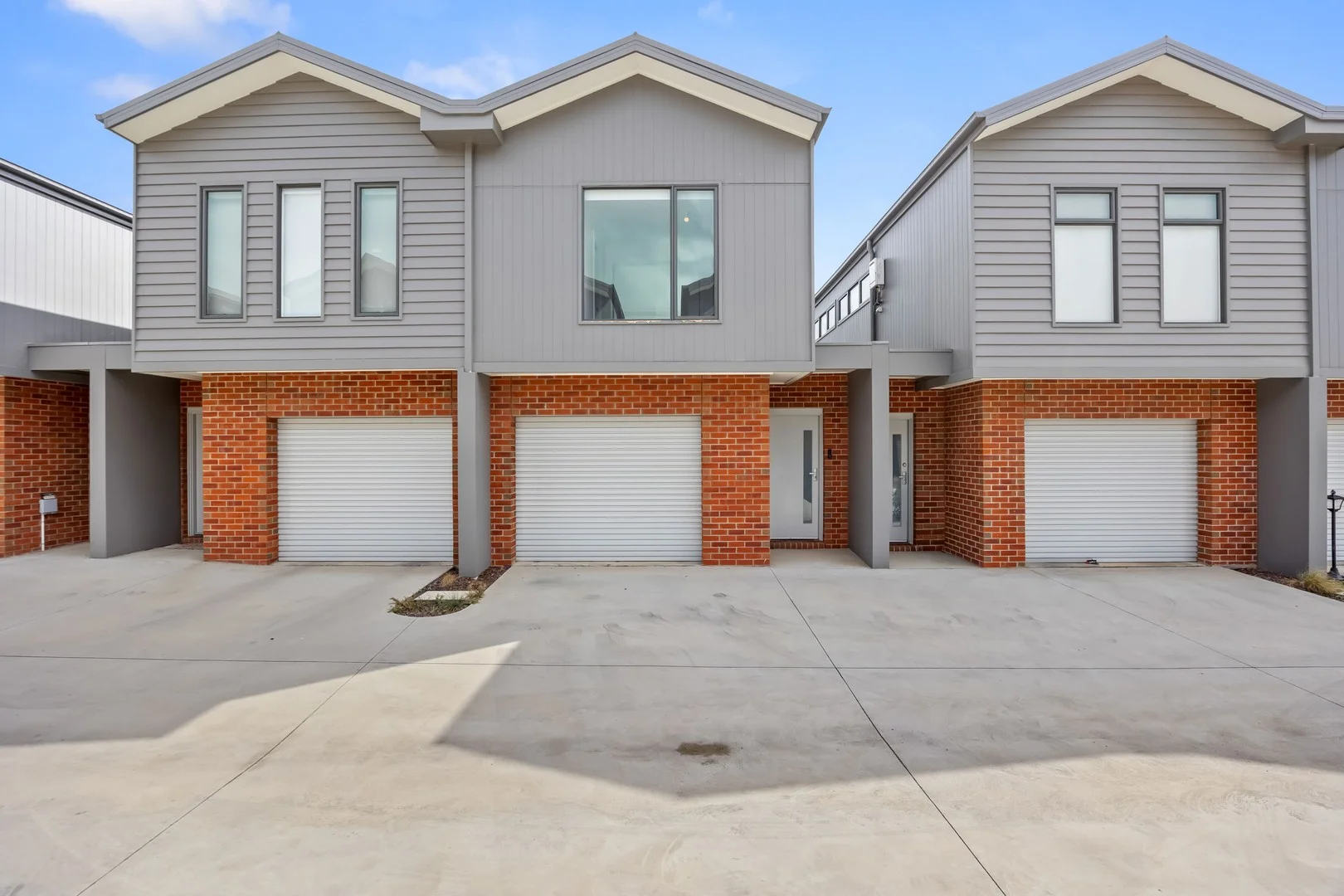 16 Eldenwood Mews, Canadian VIC 3350