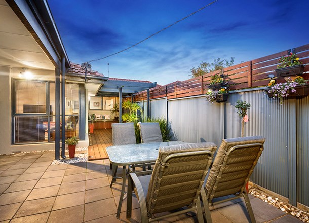 2B Orange Grove, Essendon North VIC 3041