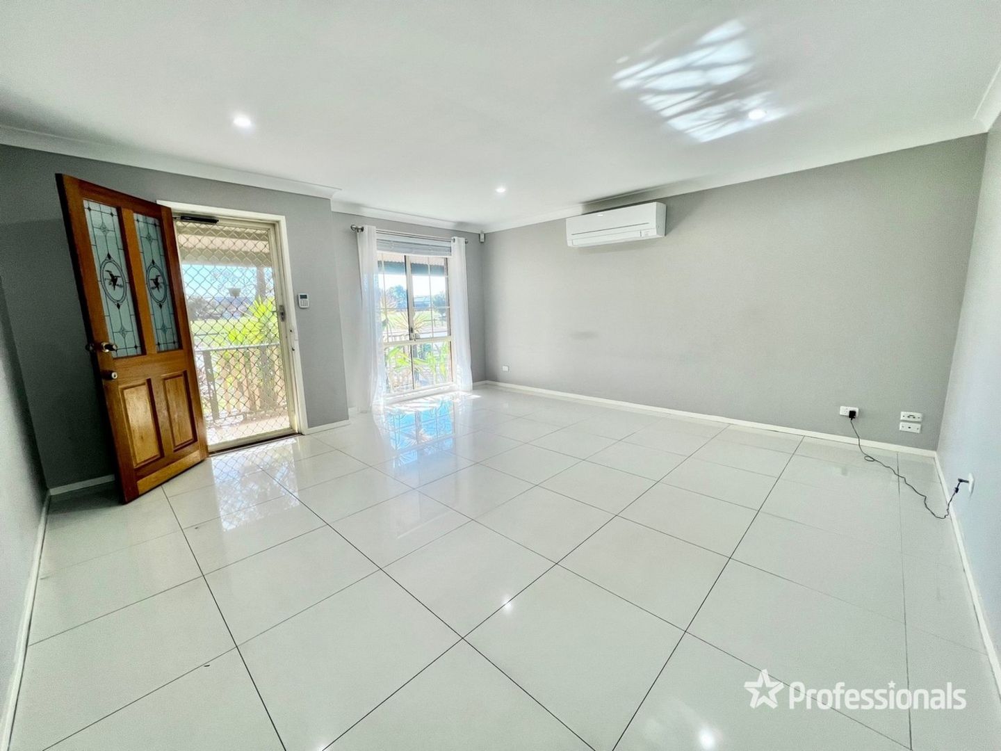 18 Braidwood Drive, Prestons NSW 2170 House For Rent Domain