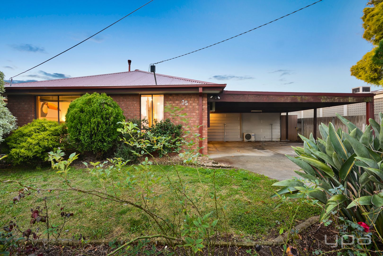 3 bedrooms House in 35 Intervale Drive WYNDHAM VALE VIC, 3024