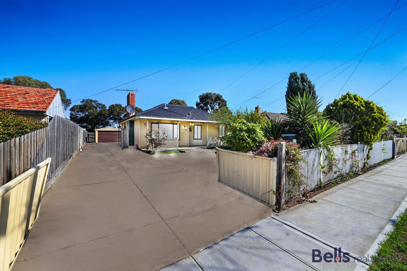 19 Dumfries Street, Deer Park VIC