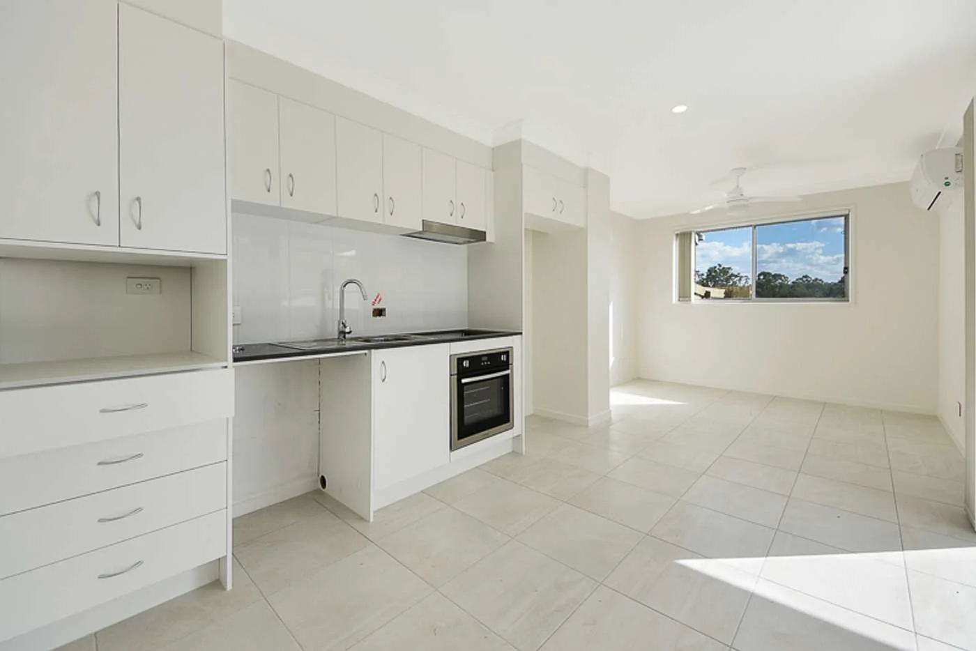 Additional image 2 of 2/111a Haig Road, Loganlea QLD 4131