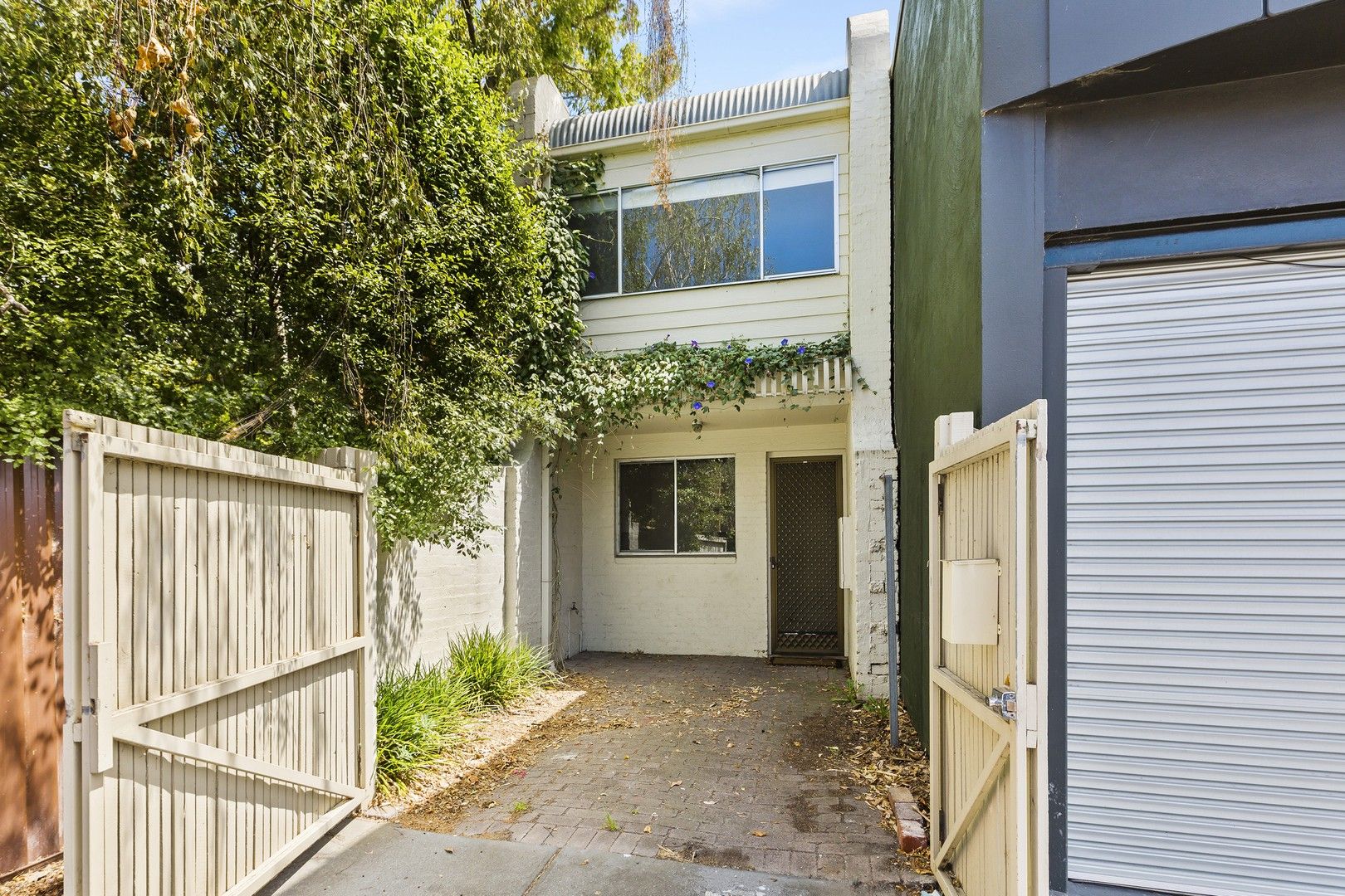 2 bedrooms Townhouse in 44 Strafford Street RICHMOND VIC, 3121