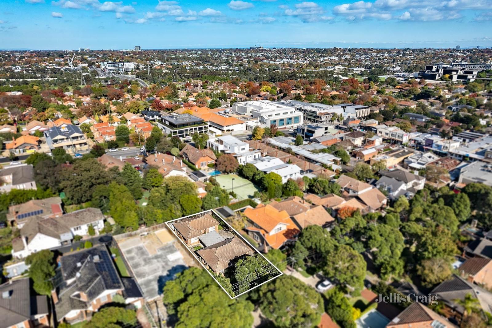 8 The Grove, Camberwell VIC 3124, Image 2