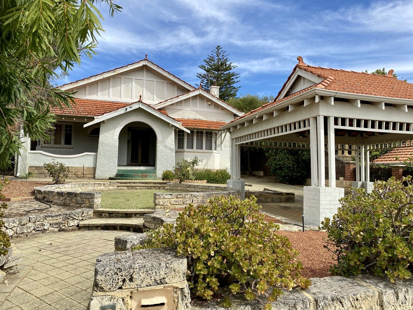 5 bedrooms House in 5 Thongsbridge St MENORA WA, 6050