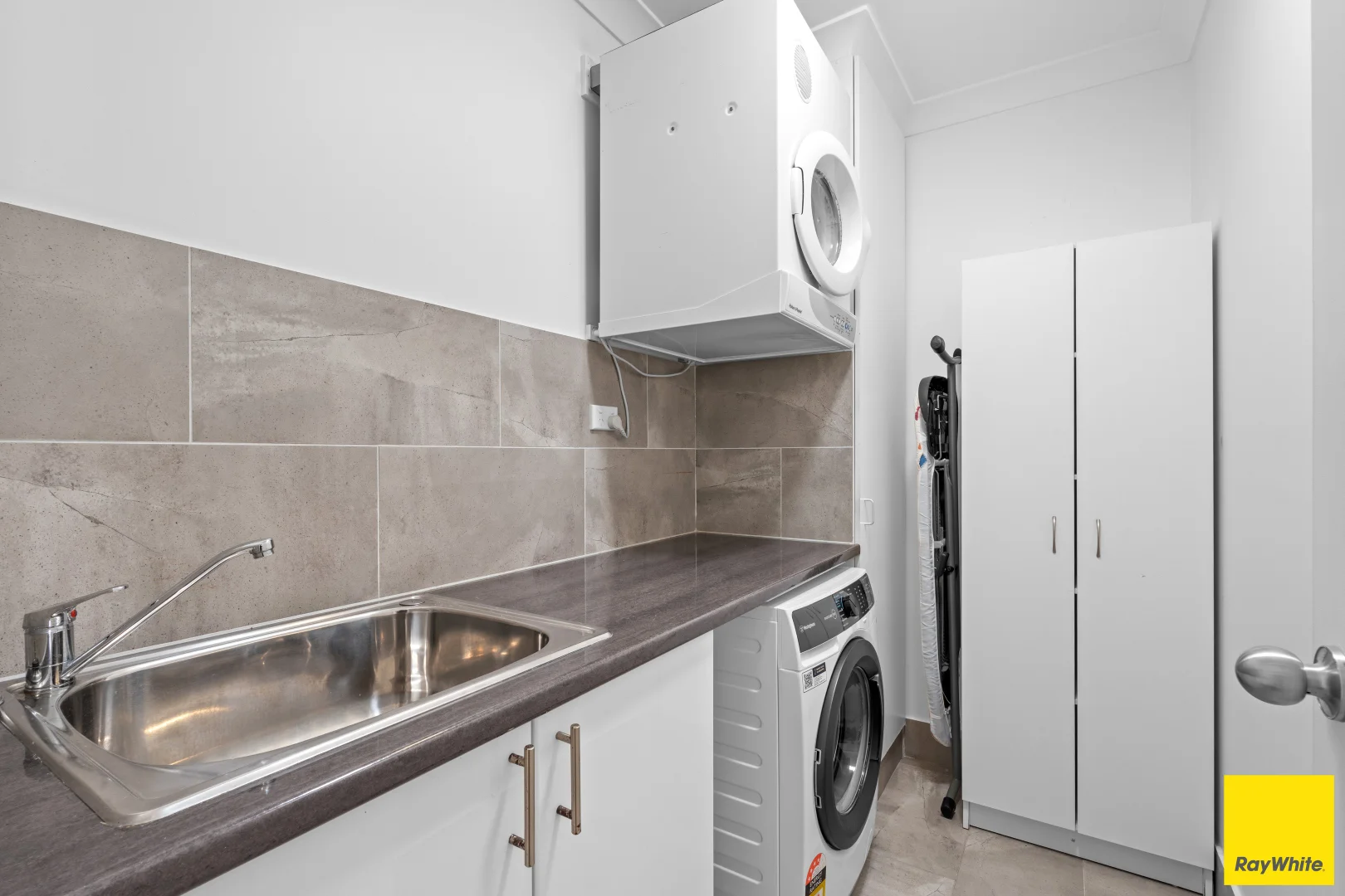 Additional image 14 of 4/24 Warren Street, Palm Cove QLD 4879