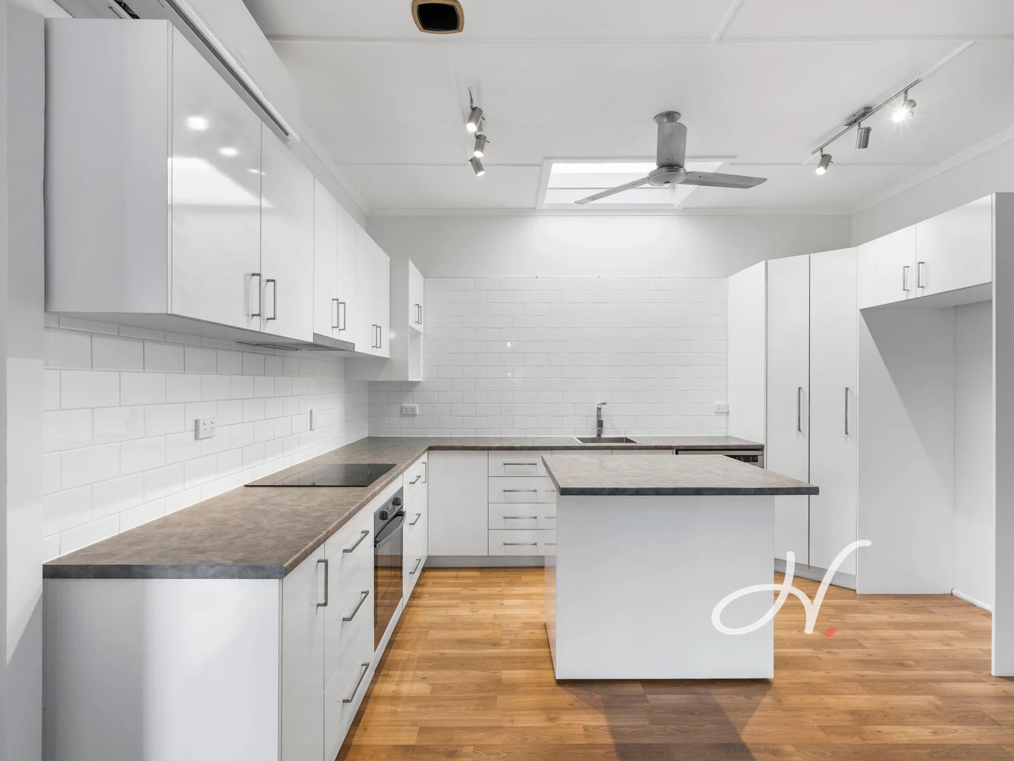 Additional image 4 of 10 Trumpy Street, Silkstone QLD 4304