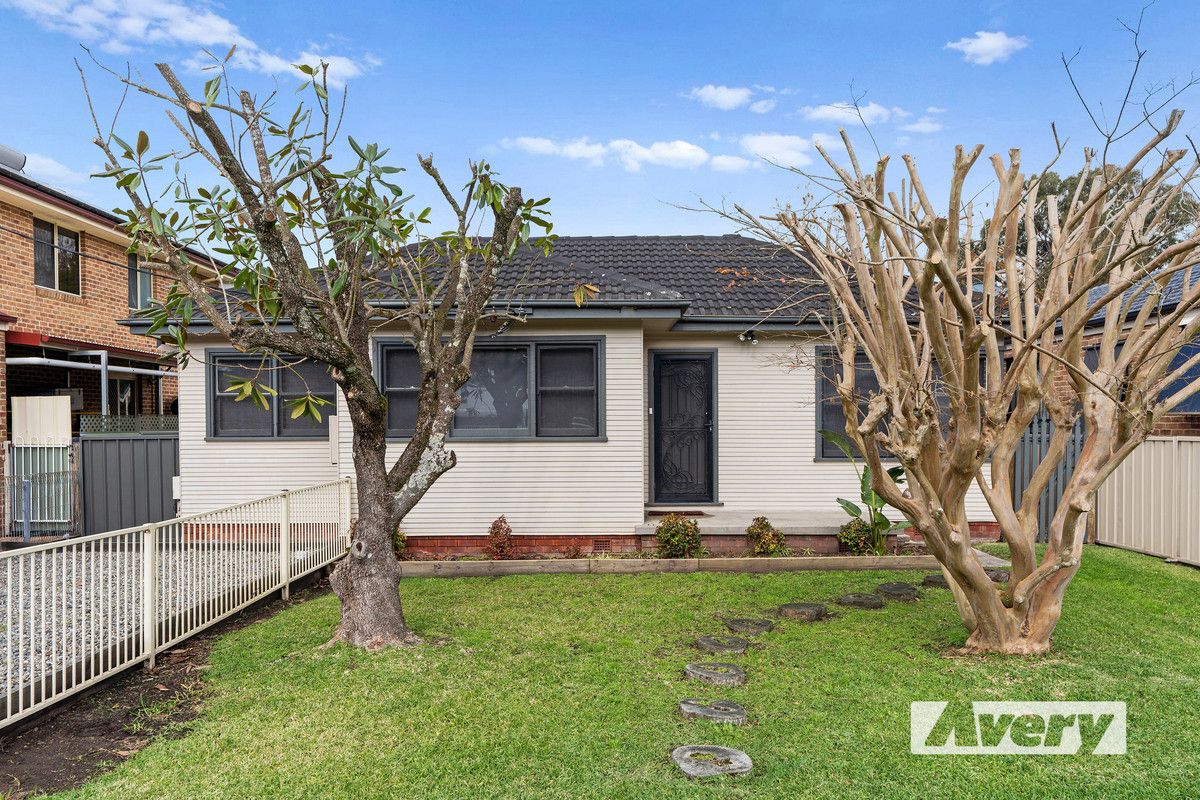 10 Awaba Street, Fassifern NSW 2283, Image 1