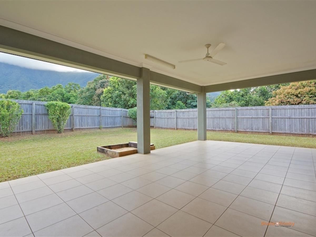 32 Tyrconnell Crescent, Redlynch QLD 4870, Image 1