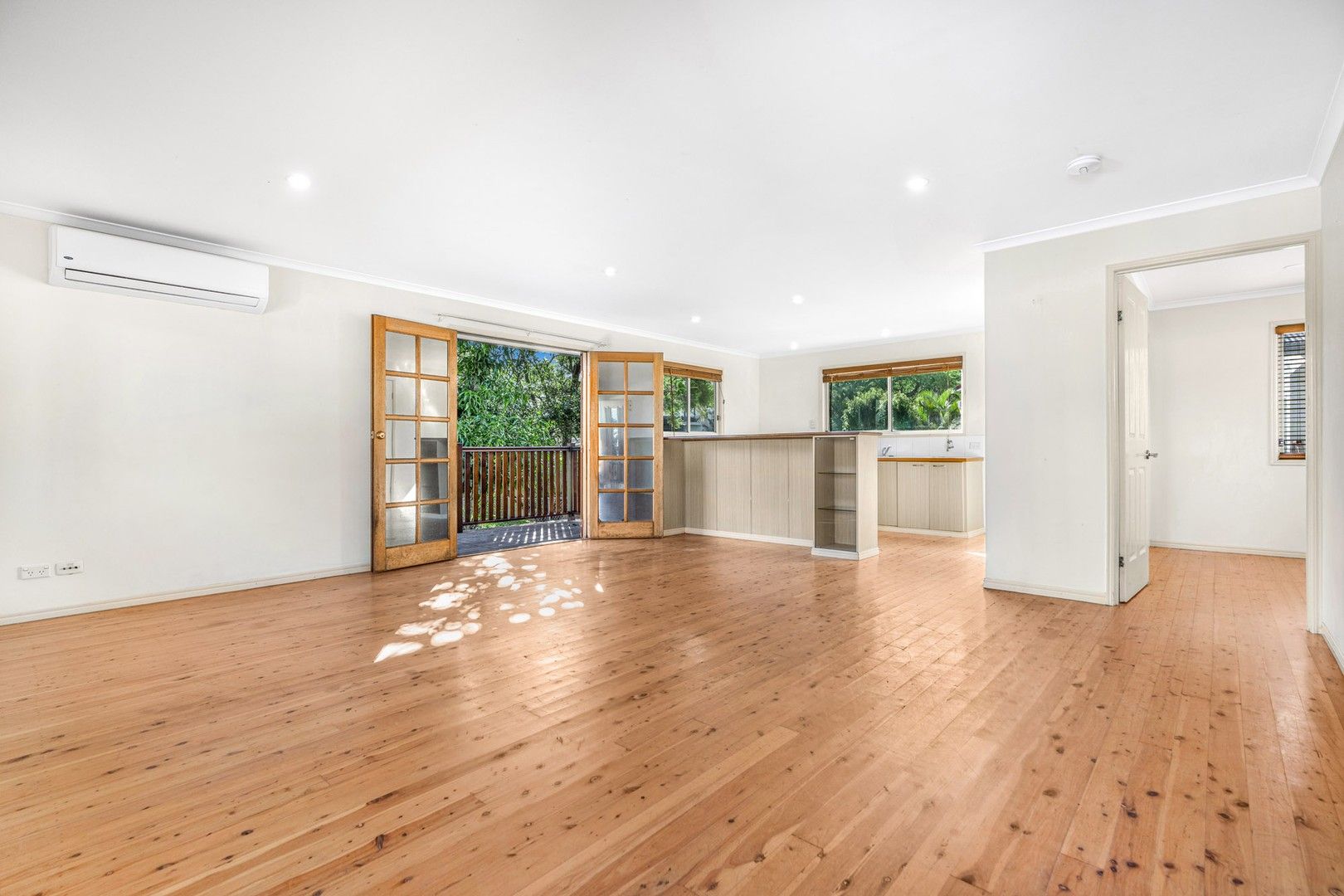 2 bedrooms House in 36 Samuel Street CAMP HILL QLD, 4152