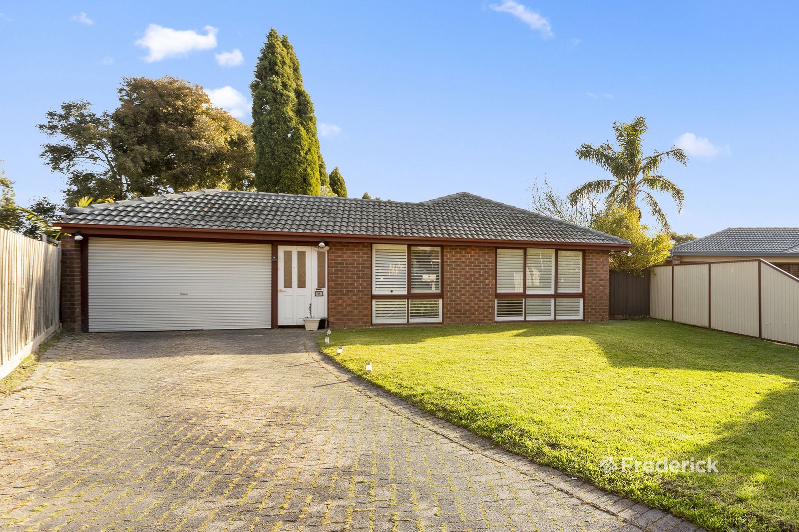 4 bedrooms House in 11 St Martins Court WANTIRNA SOUTH VIC, 3152