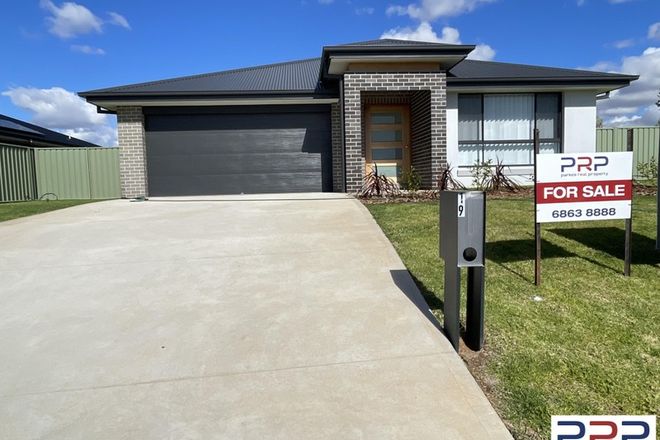 Picture of 19 George Field Drive, PARKES NSW 2870