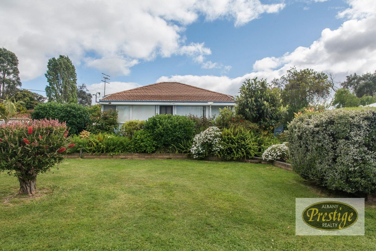 6 Sinclair Street, Lockyer WA 6330