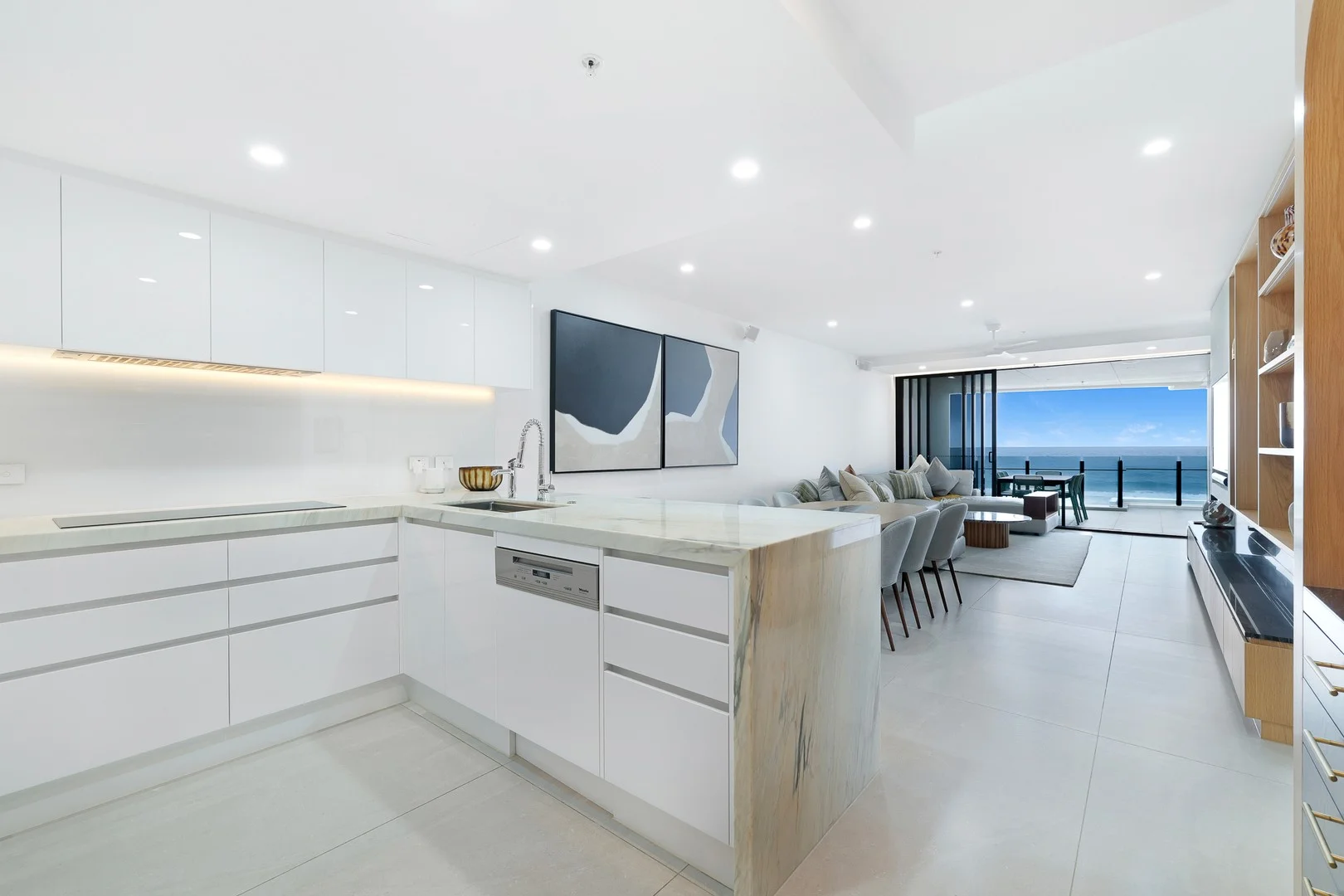 7/116 The Esplanade, Surfers Paradise QLD 4217