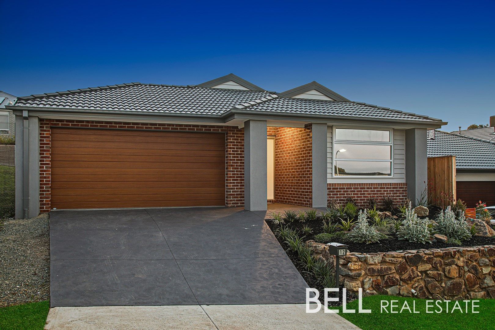 12 Caddie Crescent, Chirnside Park Property History & Address