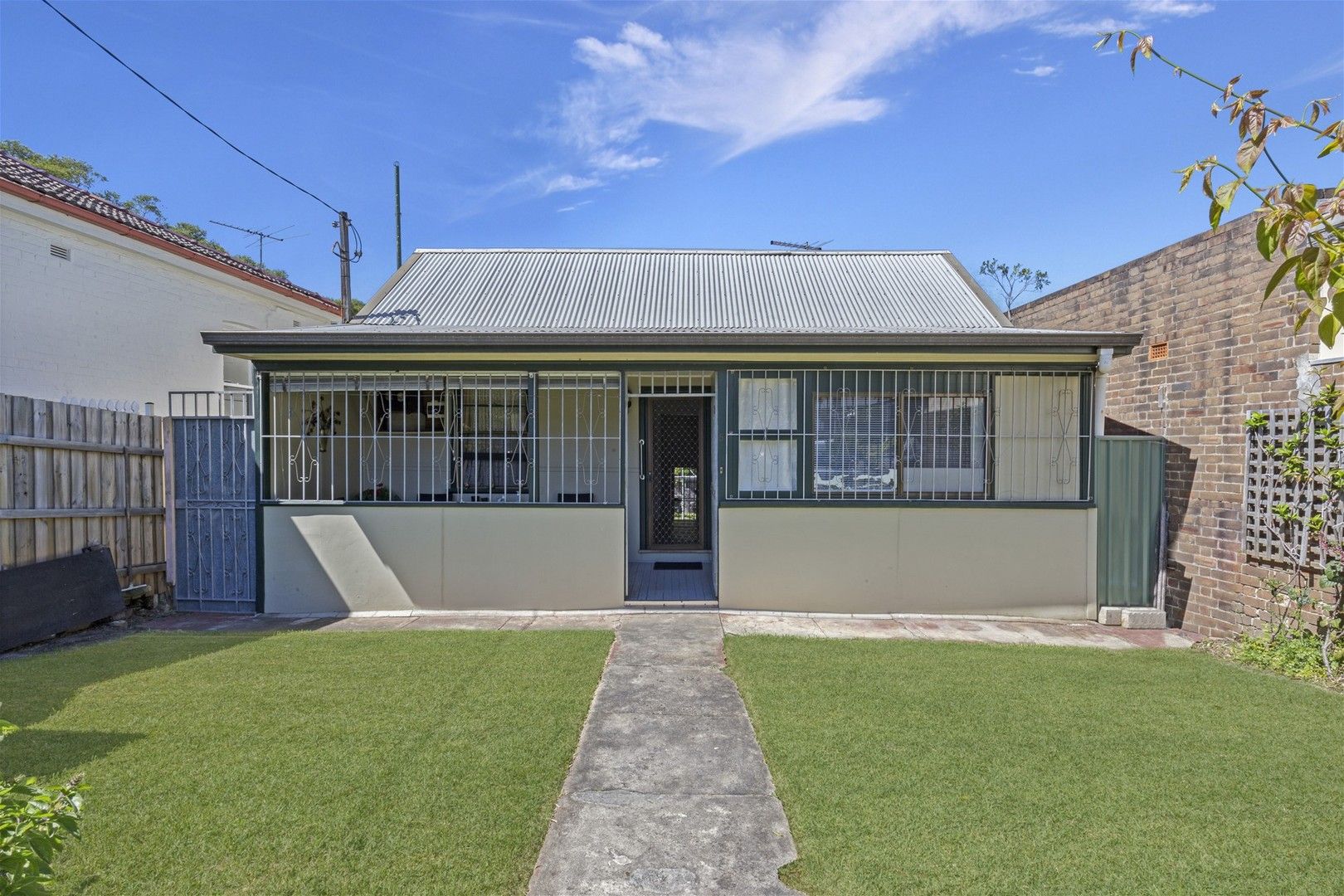 2 bedrooms House in 5 Hercules Street DULWICH HILL NSW, 2203