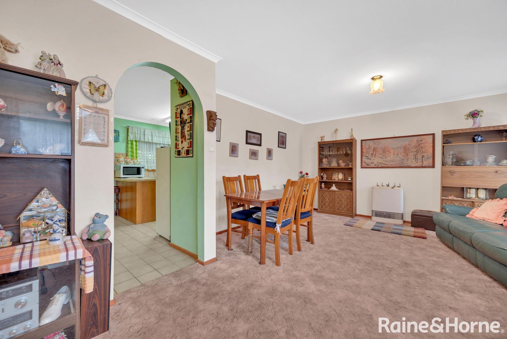 1/24 Kirkton Drive, Kurunjang VIC 3337, Image 2