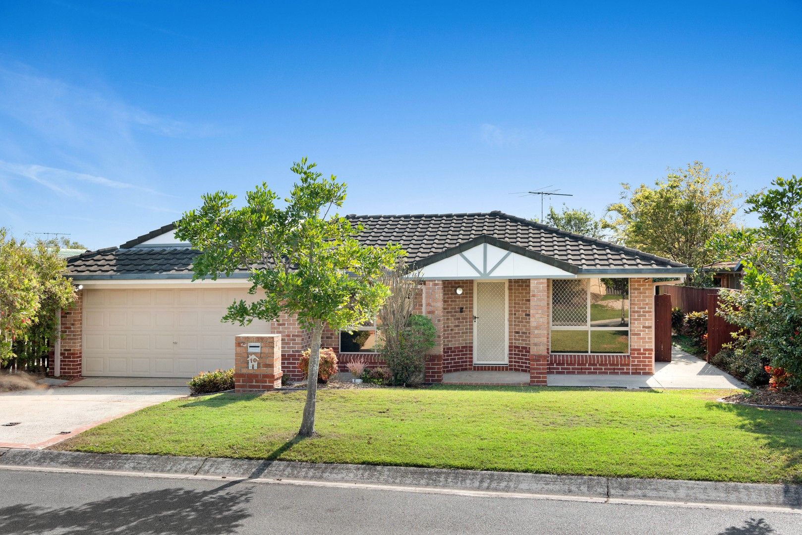 10 Somersby Street, Seventeen Mile Rocks QLD 4073 Domain