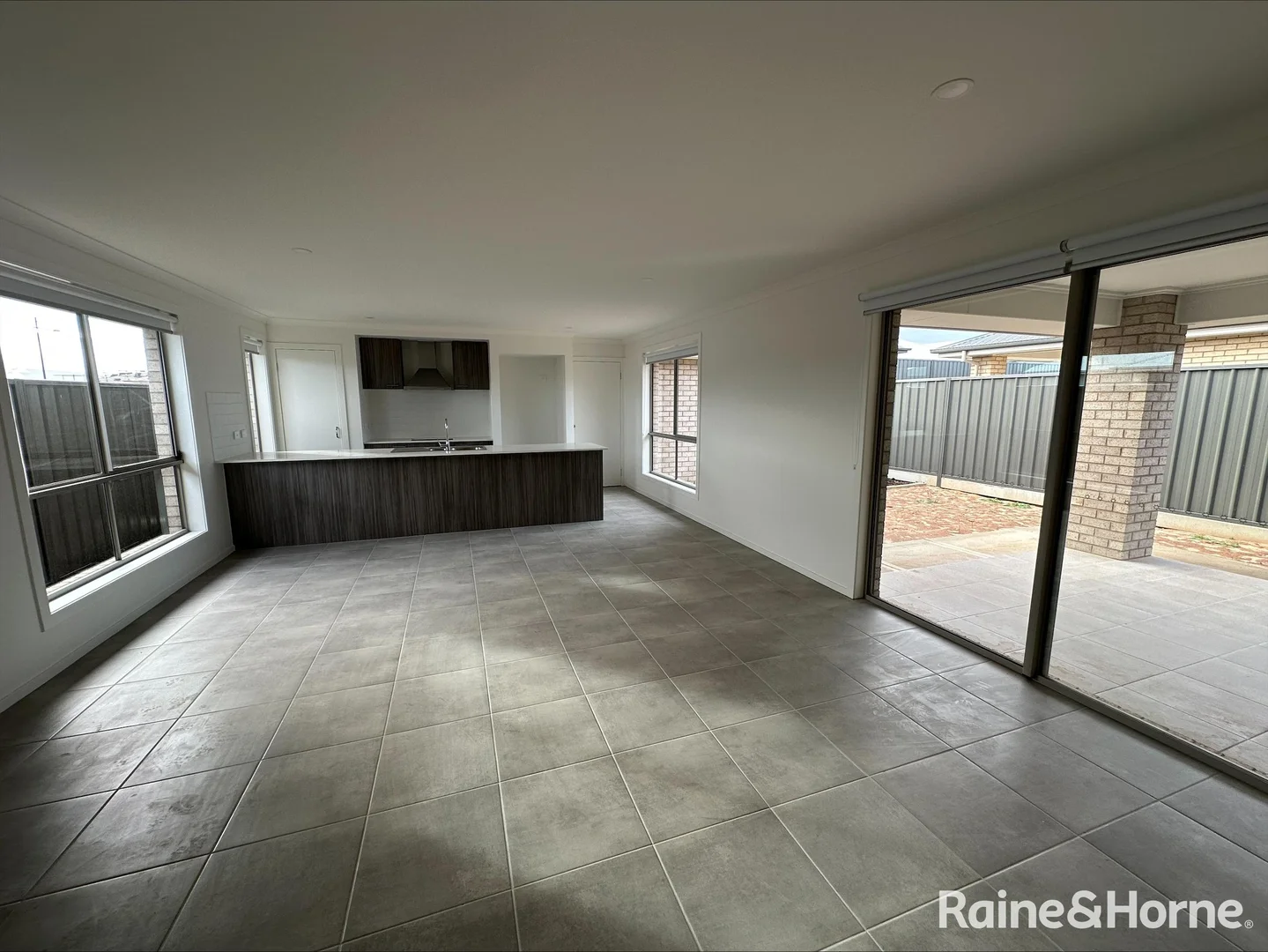 Additional image 10 of 28 Francesca Boulevard, Munno Para West SA 5115