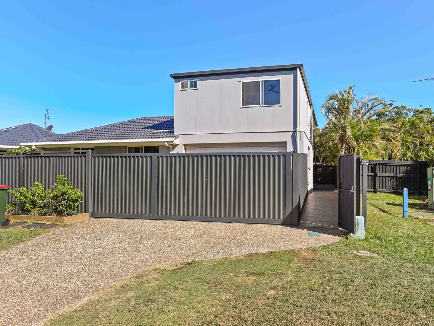 1a Pottinger Crescent, Oxenford QLD 4210