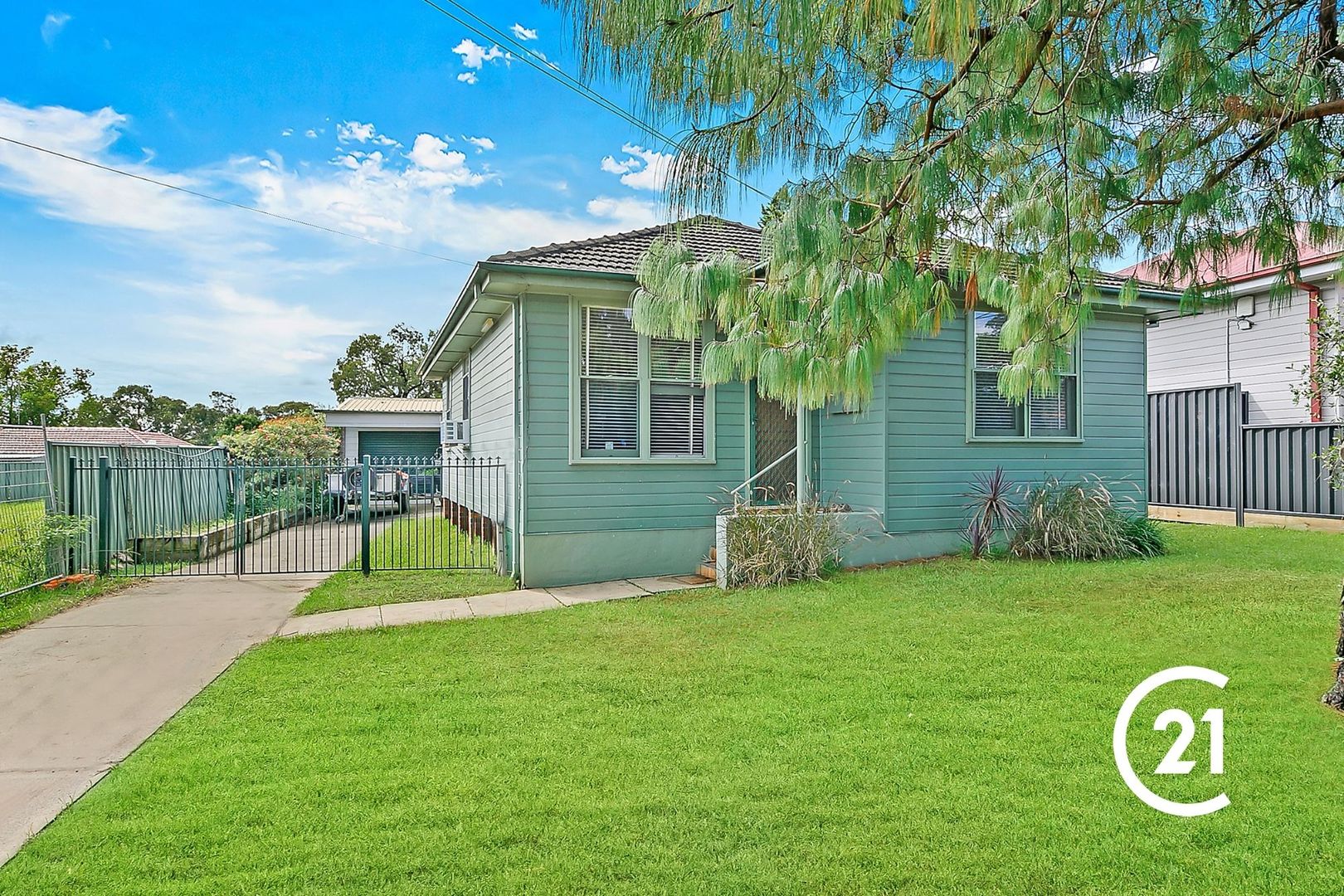 13 Hayes Road, Seven Hills NSW 2147