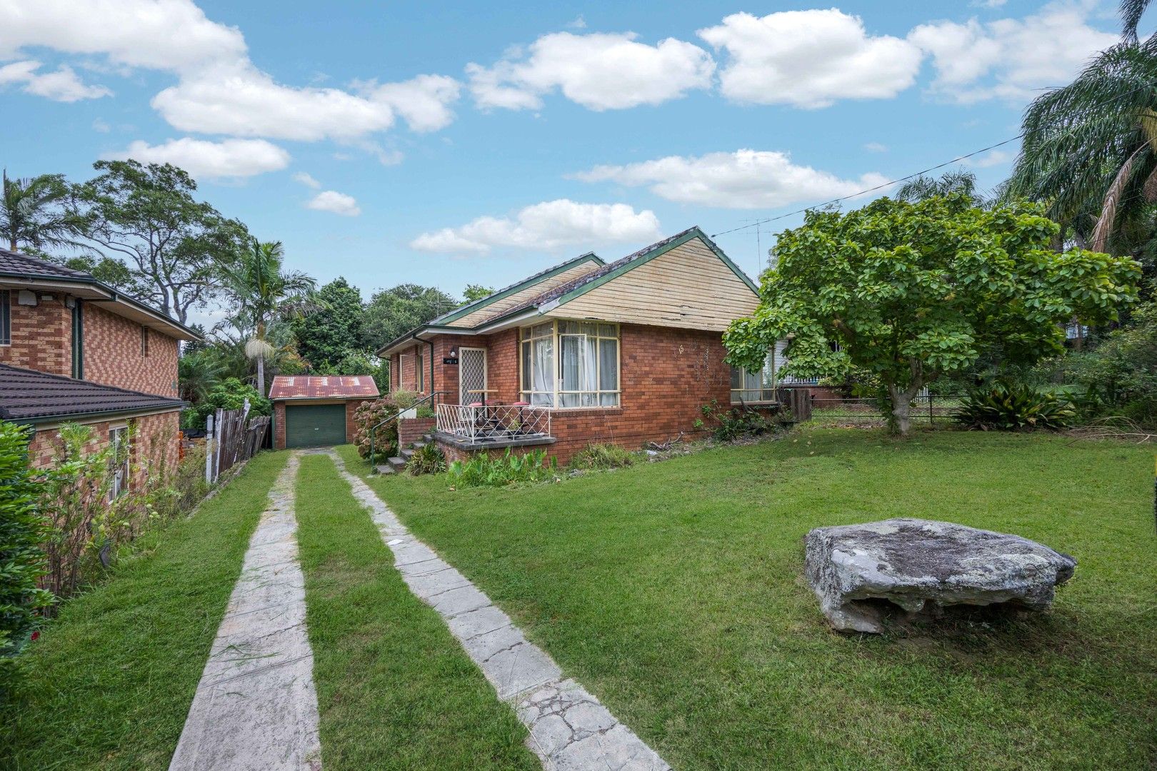 3 bedrooms House in 15 Tanderra Avenue CARLINGFORD NSW, 2118